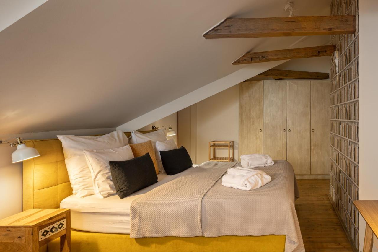 Bohemian Chic 2 Bedroom 2 Bathroom Loft With Hanging Chair Prag Exterior foto