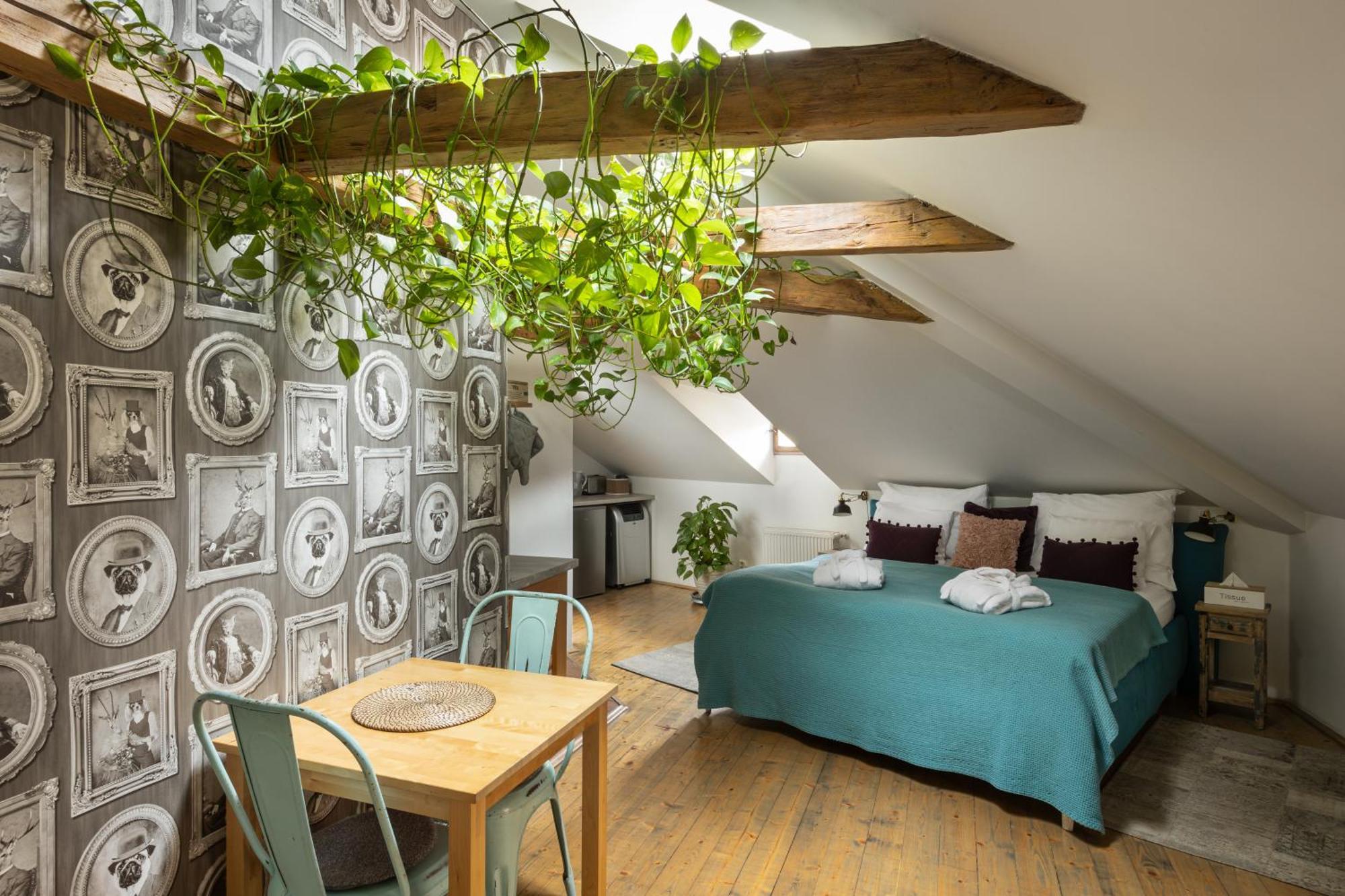 Bohemian Chic 2 Bedroom 2 Bathroom Loft With Hanging Chair Prag Exterior foto